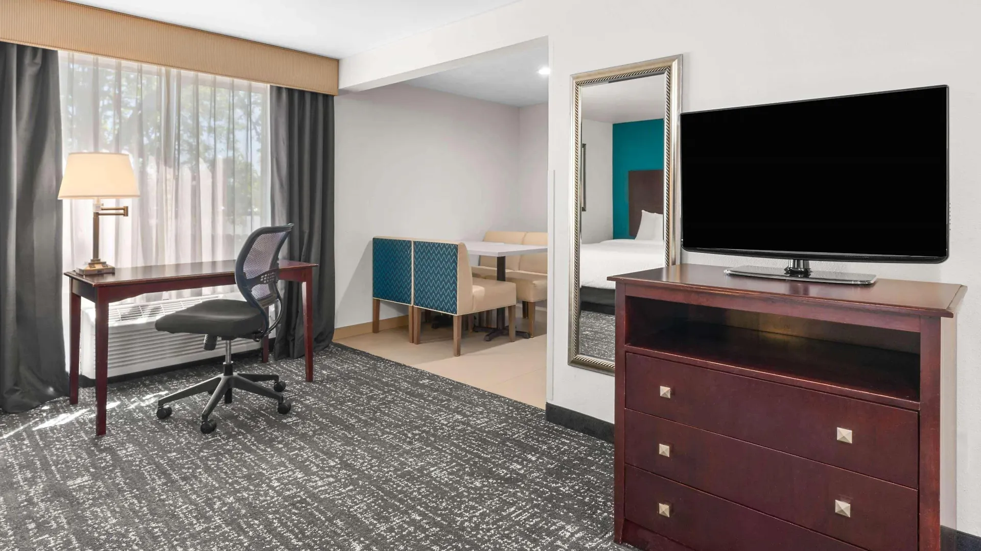 Hotel La Quinta By Wyndham Portland Nw