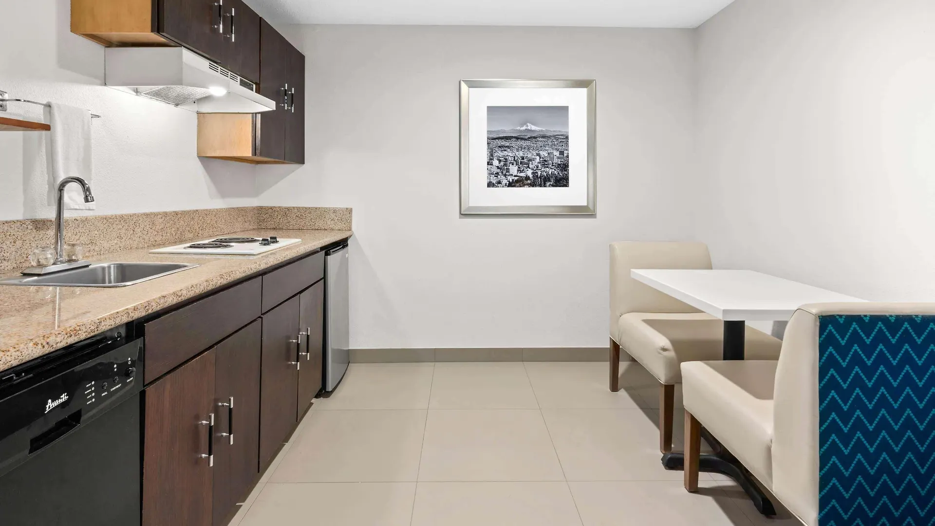 Hotel La Quinta By Wyndham Portland Nw