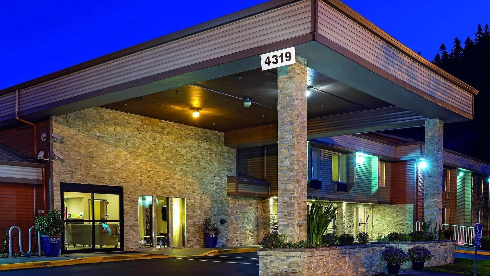 Hotel La Quinta By Wyndham Portland Nw