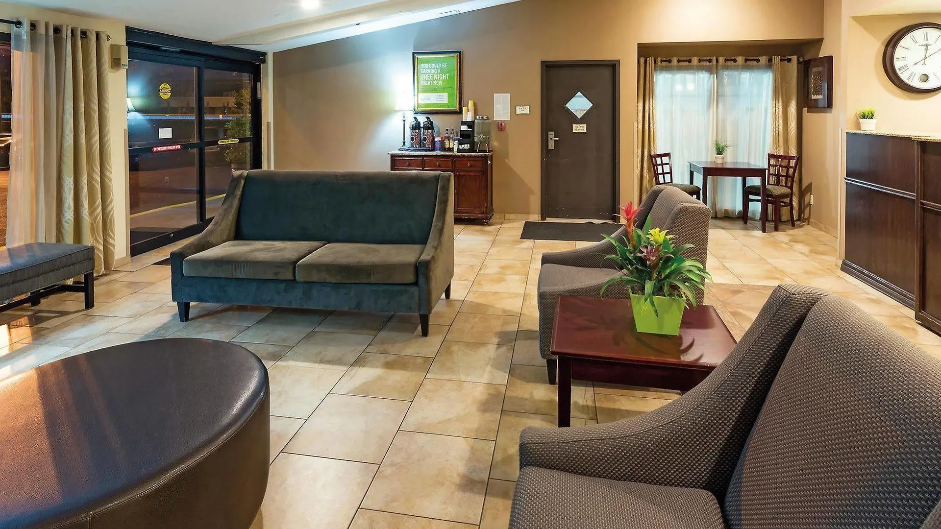 Hotel La Quinta By Wyndham Portland Nw 3*,