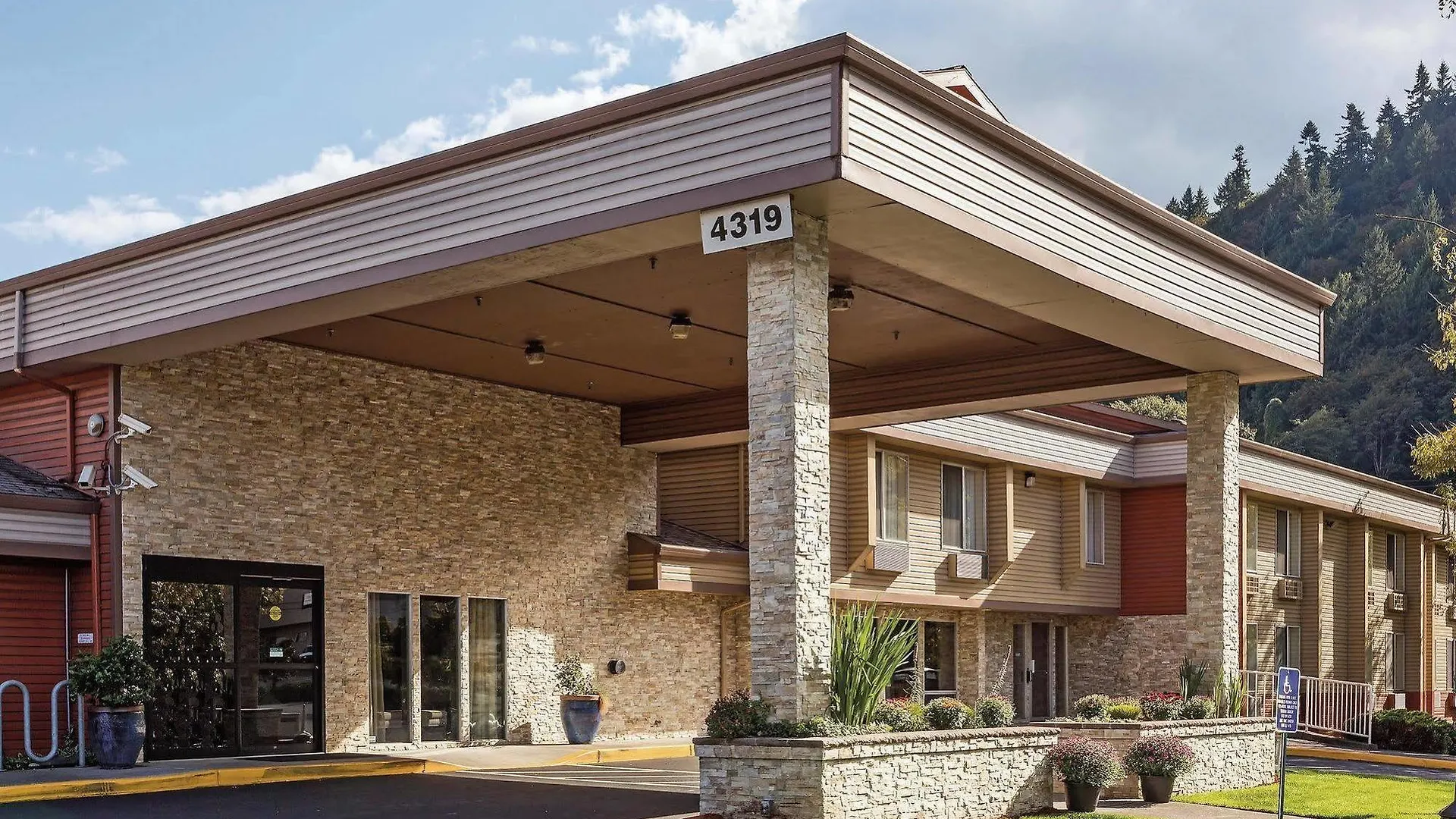 Hotel La Quinta By Wyndham Portland Nw